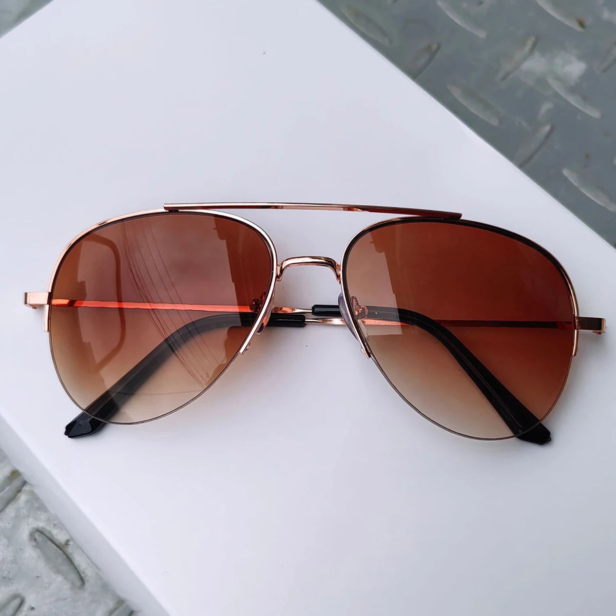 Signature Executive Aviator Sunglasses